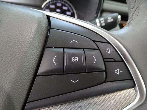 Certified 2023 Cadillac XT5 Premium Luxury FWD image 8