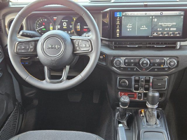 Used 2024 Jeep Wrangler Unlimited AWD/4WD image 29