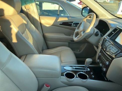 Used 2014 Nissan Pathfinder Platinum w/ Platinum Premium Package image 5