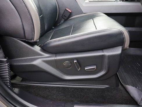 Used 2017 Ford F150 Raptor w/ Equipment Group 802A Luxury image 44