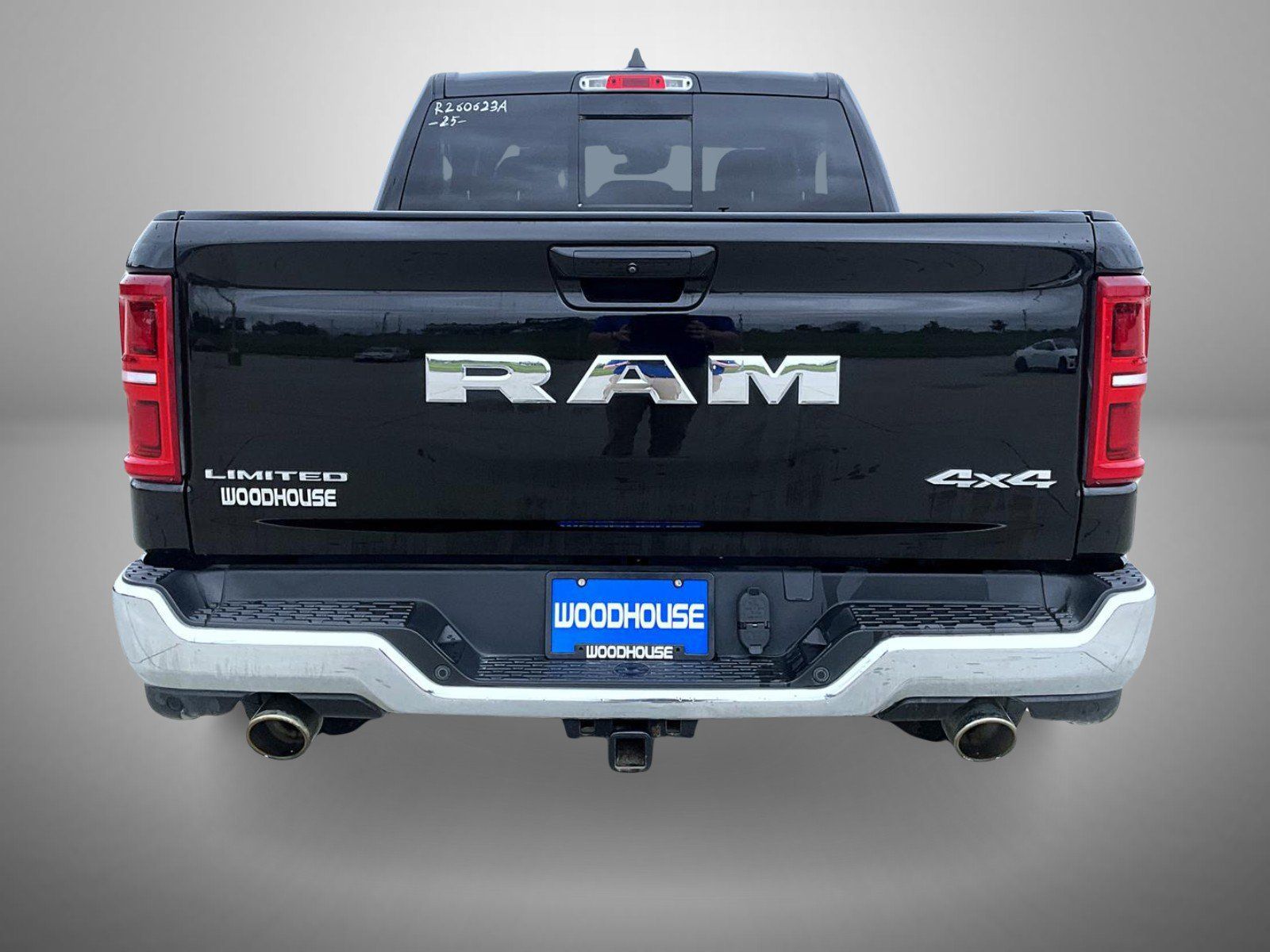 Used 2025 RAM 1500 Limited AWD/4WD image 6