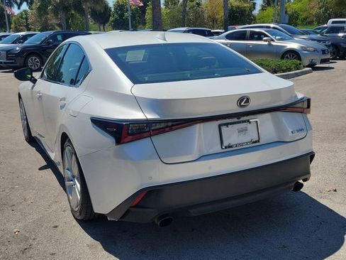 Used 2021 Lexus IS 300 w/ Comfort Package image 4