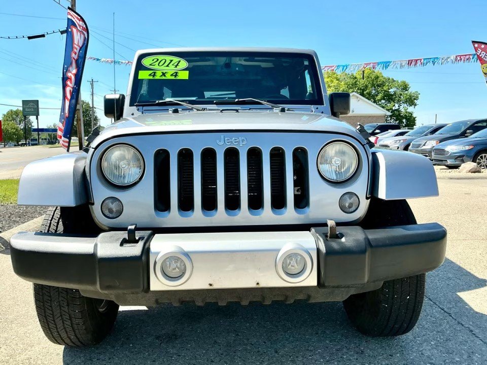 Used 2014 Jeep Wrangler Unlimited Sahara AWD/4WD image 26