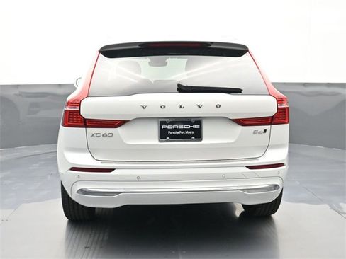 Used 2022 Volvo XC60 B6 Inscription w/ Advanced Package image 17