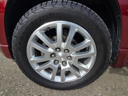 Used 2015 GMC Acadia Denali image 11