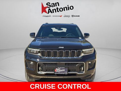 New 2025 Jeep Grand Cherokee L Overland w/ Luxury Tech Group IV image 3