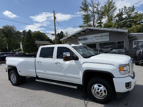 Used 2016 GMC Sierra 3500 Denali w/ Duramax Plus Package AWD/4WD image 34