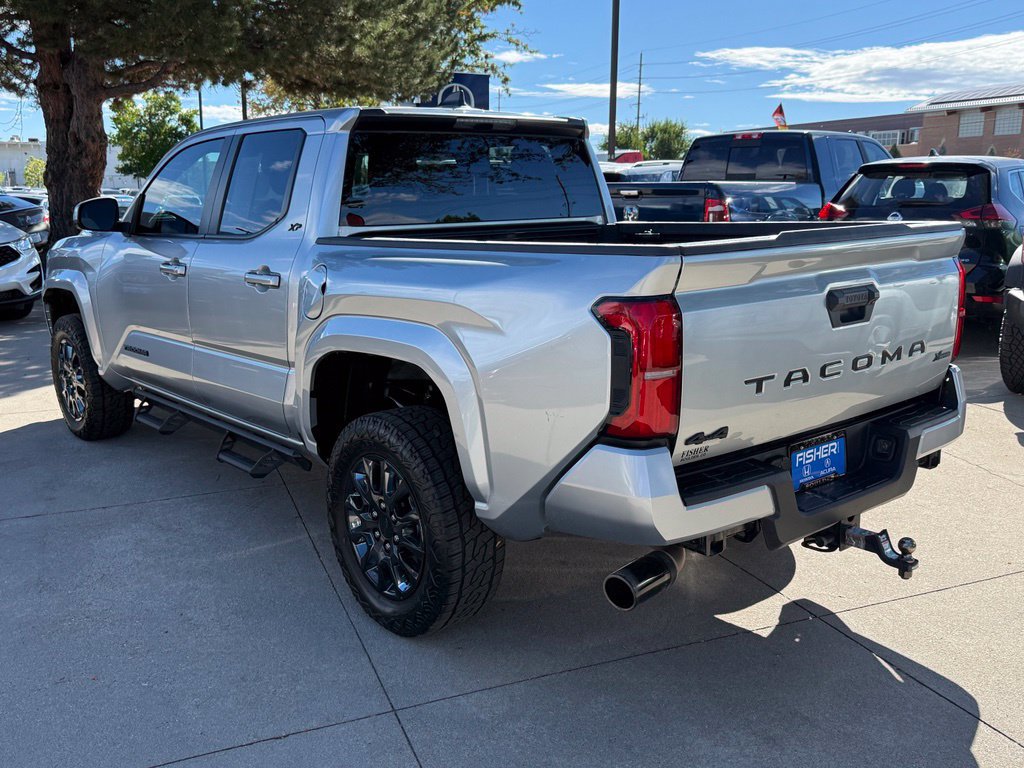 Used 2024 Toyota Tacoma SR5 AWD/4WD image 6