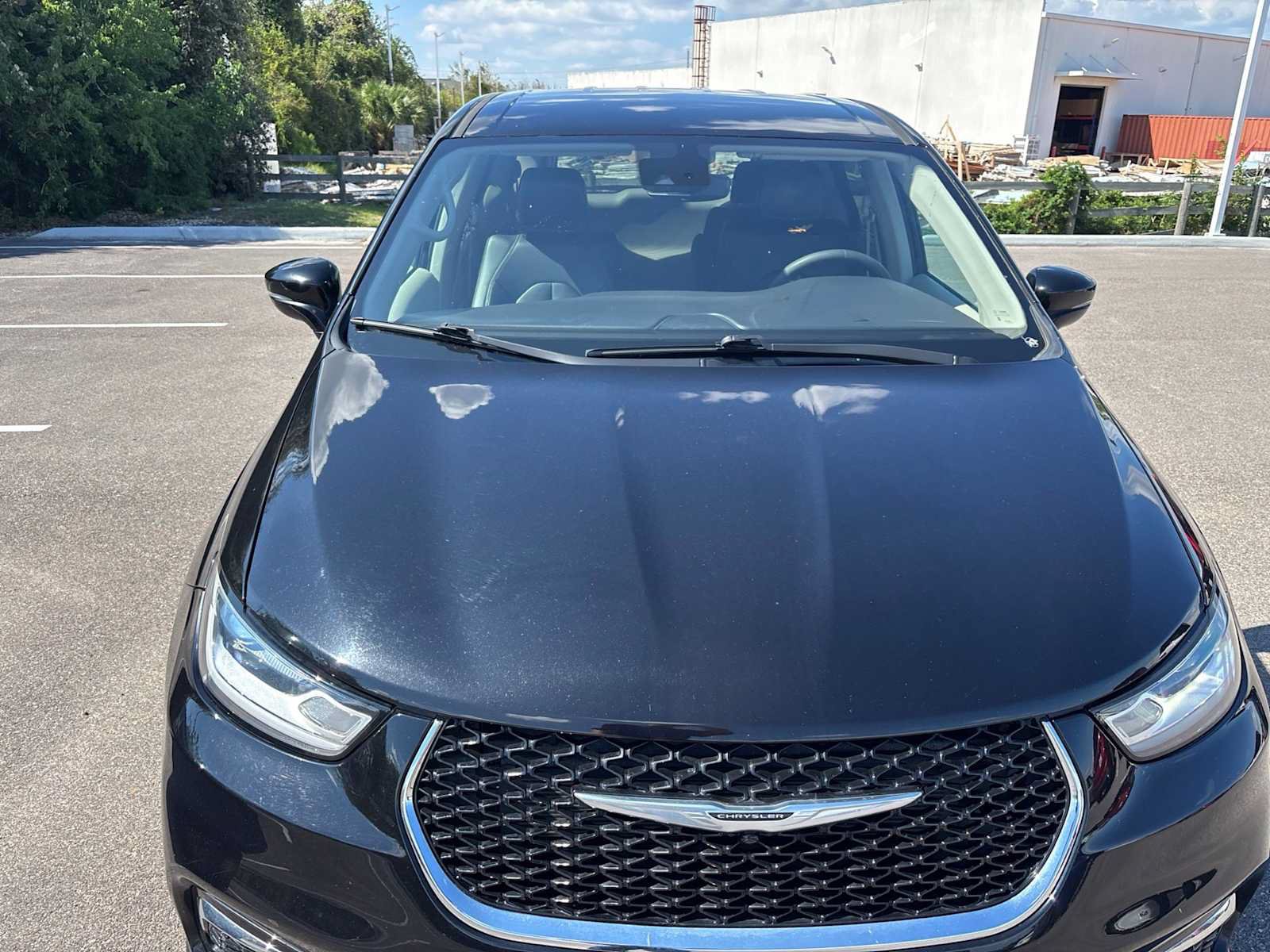 Used 2024 Chrysler Pacifica Touring-L FWD image 38