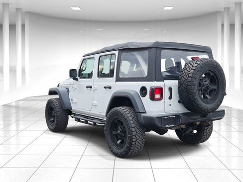 Used 2018 Jeep Wrangler Unlimited Sport image 5