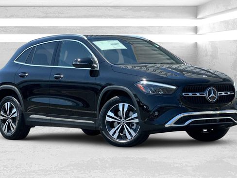 Certified 2025 Mercedes-Benz GLA 250 4MATIC image 1