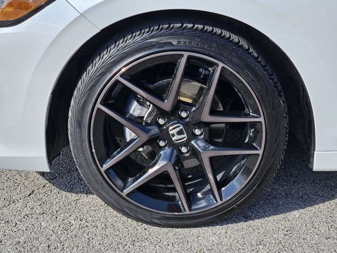 Used 2024 Honda Civic Sport Touring image 9