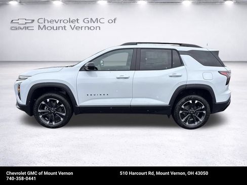 New 2026 Chevrolet Equinox RS w/ Convenience Package III FWD image 2