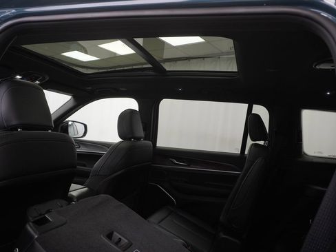 New 2026 Jeep Grand Cherokee L Limited image 19