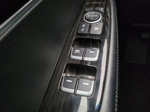 Used 2019 Kia Sorento L image 27