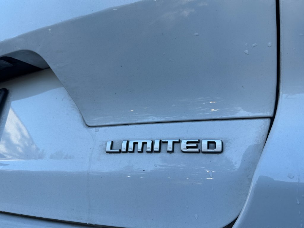 Used 2024 Jeep Grand Cherokee L Limited w/ Luxury Tech Group II AWD/4WD image 31