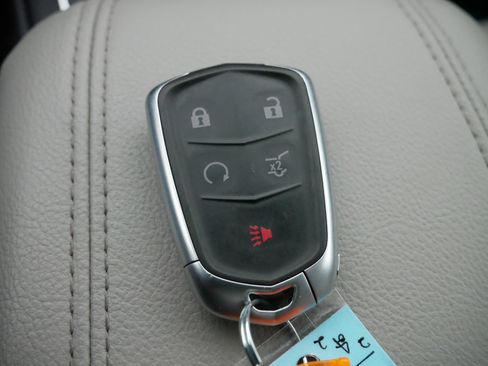 Certified 2023 Cadillac XT4 Premium Luxury w/ Cold Weather Package image 31