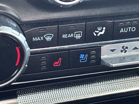 Used 2023 Ford F150 Lariat image 25