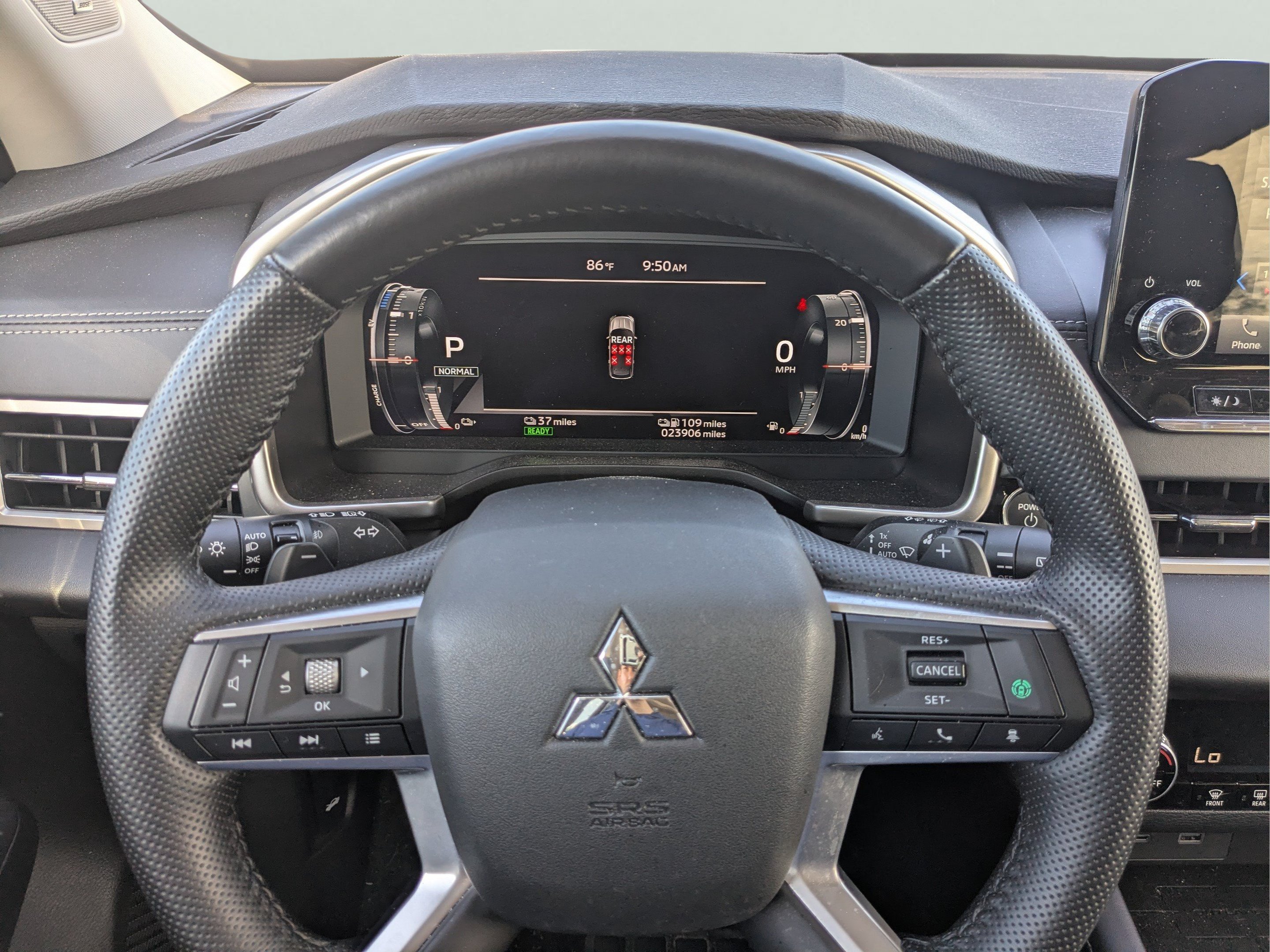 Used 2025 Mitsubishi Outlander SE AWD/4WD image 29