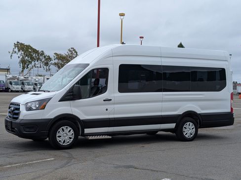 Used 2023 Ford E-Transit 148 High Roof Extended image 2
