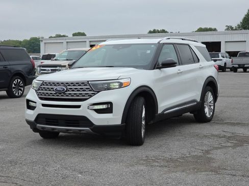 Used 2024 Ford Explorer Limited w/ Limited Technology Package AWD/4WD image 3