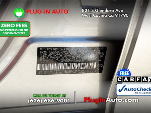 Used 2023 Lexus IS 500 w/ Accessory Package RWD image 16