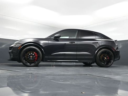 New 2026 Porsche Macan GTS Electric AWD/4WD image 22