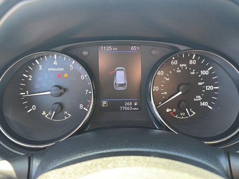 Used 2019 Nissan Rogue SV AWD/4WD image 10