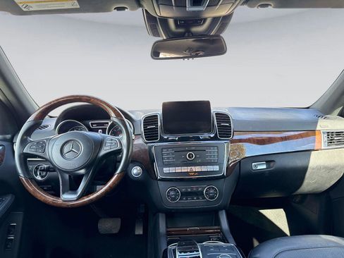 Used 2019 Mercedes-Benz GLS 450 4MATIC image 17