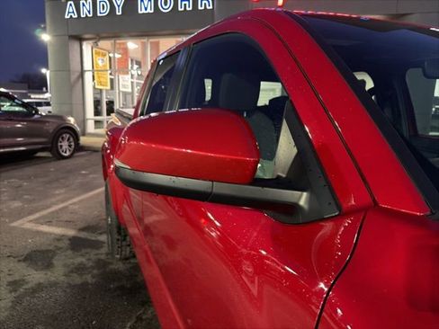 Used 2024 Toyota Tacoma TRD Sport image 3