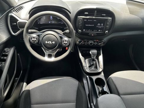 Used 2024 Kia Soul LX w/ Option Group 015 FWD image 12