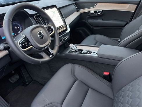Certified 2025 Volvo XC90 B6 Plus image 13