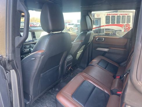 Used 2021 Ford Bronco Outer Banks AWD/4WD image 10