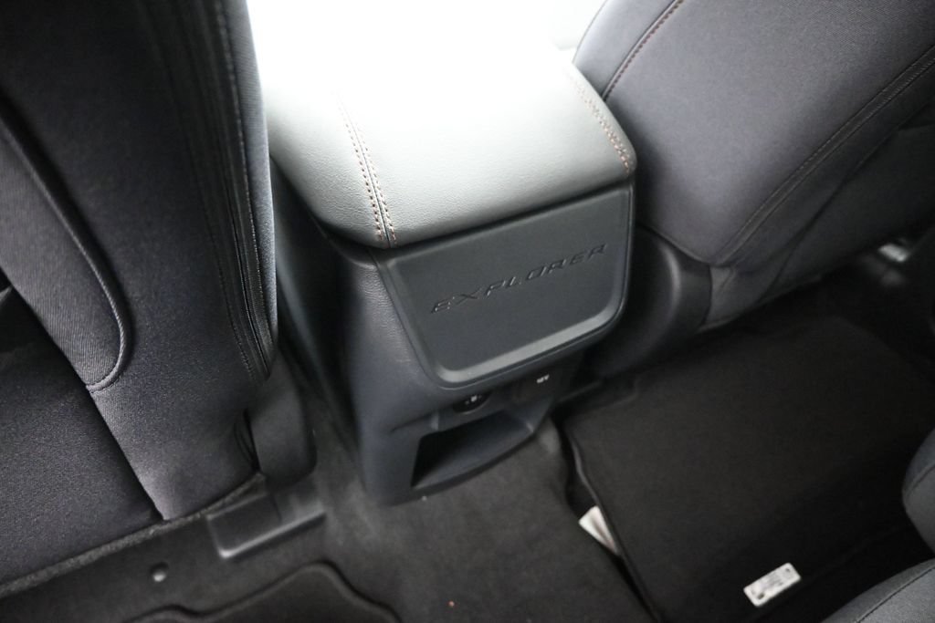 New 2027 Ford Explorer Active RWD image 20