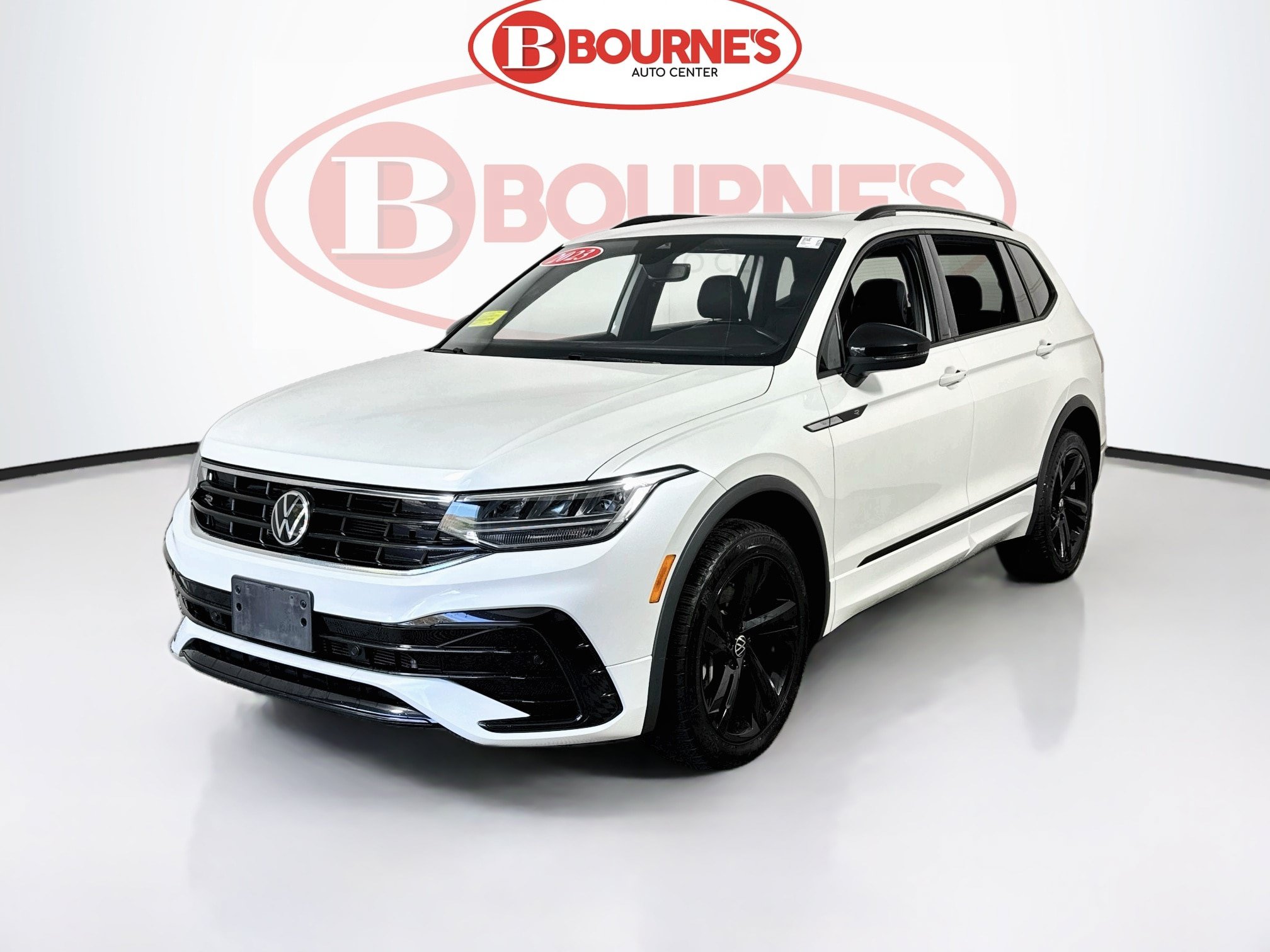 Used 2023 Volkswagen Tiguan SE R-Line AWD/4WD image 7