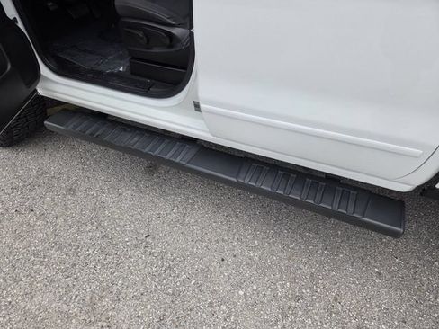 Used 2019 Chevrolet Silverado 1500 LT RWD image 19