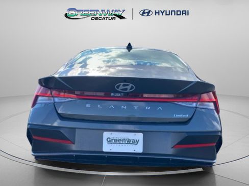 New 2026 Hyundai Elantra Limited FWD image 9