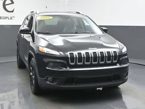 Used 2015 Jeep Cherokee Latitude w/ Cold Weather Group FWD image 50