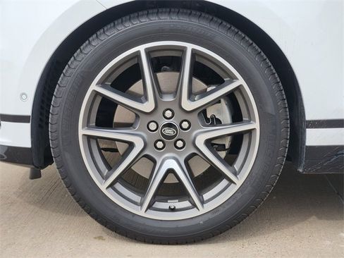 Used 2026 Land Rover Range Rover Velar Dynamic SE image 10