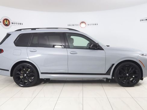 Used 2024 BMW X7 M60i AWD/4WD image 2