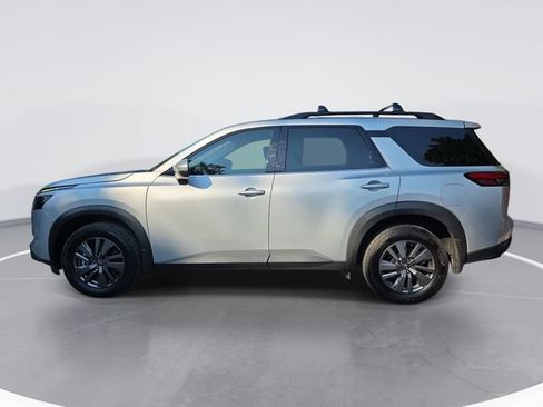 Used 2025 Nissan Pathfinder SV w/ Cargo Package FWD image 7