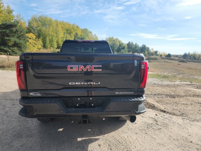 Used 2025 GMC Sierra 3500 Denali AWD/4WD image 4