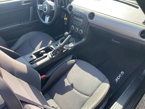 Used 2012 MAZDA MX-5 Miata Sport w/ Convenience Pkg image 16