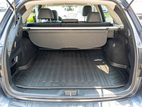 Used 2017 Subaru Outback 2.5i Limited AWD/4WD image 34
