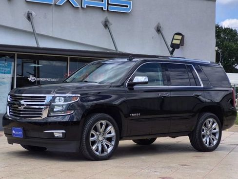 Used 2017 Chevrolet Tahoe Premier AWD/4WD image 3