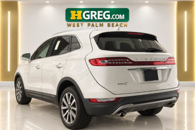 Used 2019 Lincoln MKC Reserve w/ MKC Technology Package FWD image 2