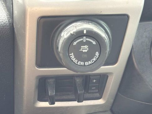 Used 2019 Ford F150 Lariat w/ Trailer Tow Package AWD/4WD image 26