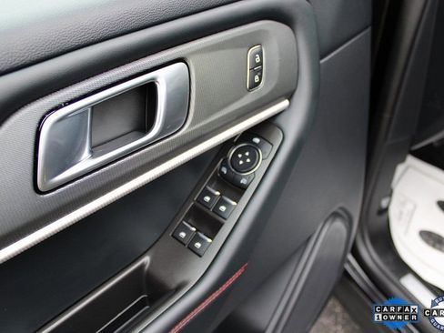 Used 2025 Ford Explorer ST-Line image 30