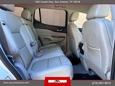 Used 2021 GMC Acadia SLT image 15
