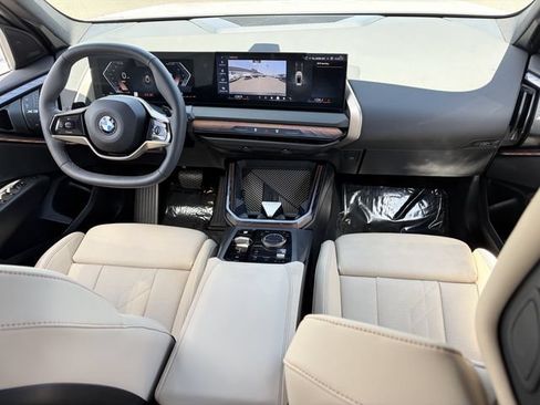 Used 2025 BMW X3 xDrive30i w/ Convenience Package AWD/4WD image 16